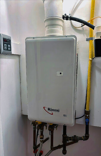 https://mounthawthornhotwater.com.au/uploads/2025/06/thermostatic-water-systems-17709.jpg