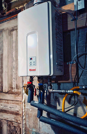 https://mounthawthornhotwater.com.au/uploads/2025/06/thermostatic-water-systems-43287.jpg